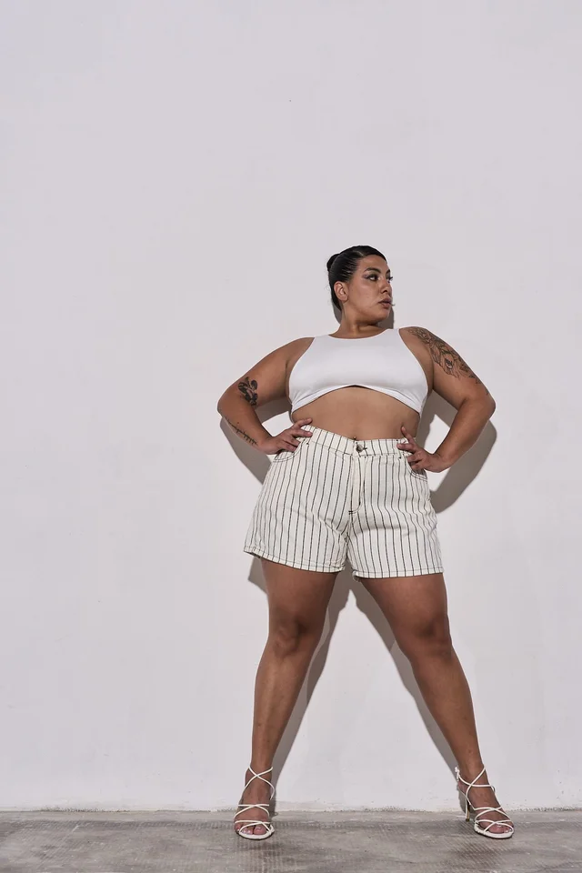 SHORT SELENEVA LÍNEAS NEGRAS