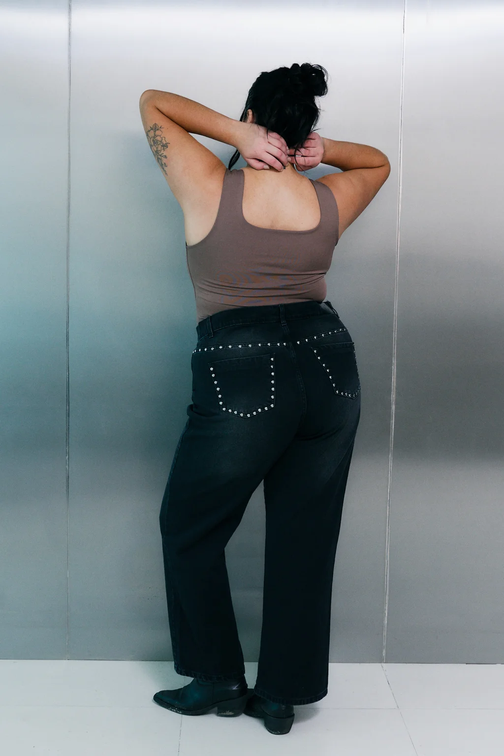 WIDELEG VELORA TACHAS RIGIDO