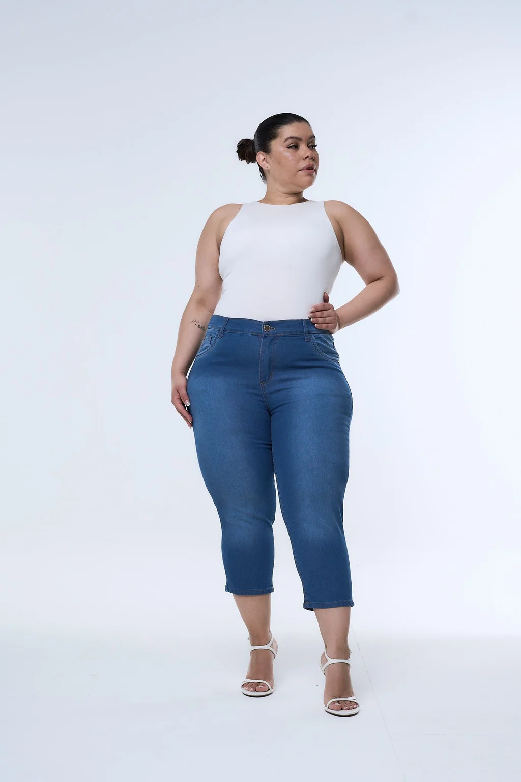 CAPRI MYA