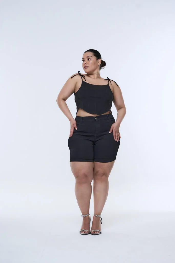 SHORT BLACKÉ