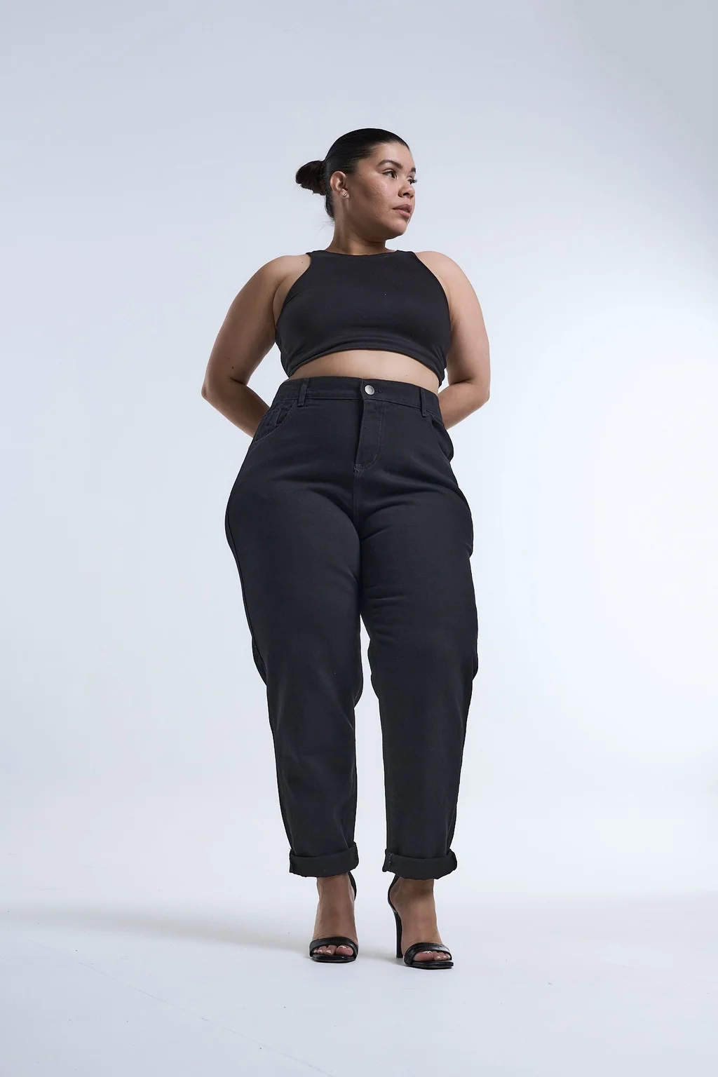 MOM BLACK