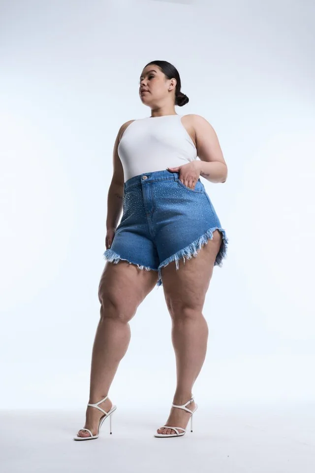 SHORT ISORYA BRILLOS