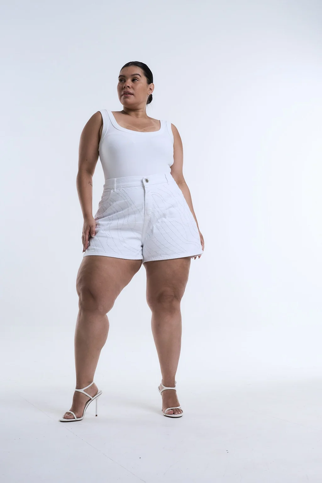 SHORT WHITAVEL STRASS RIGIDO