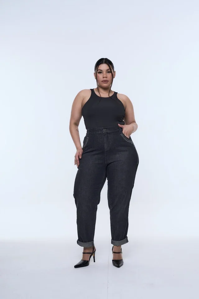 MOM BÉLBICA TACHAS