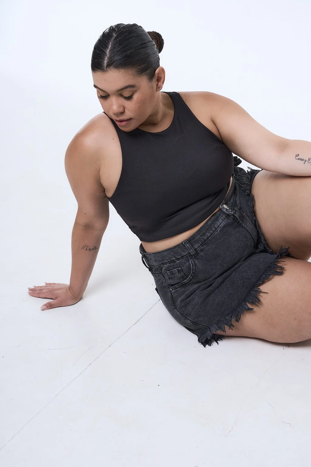 SHORT GRECONA RIGIDO