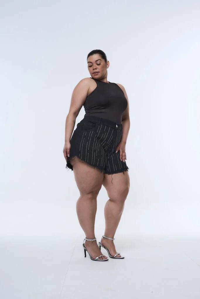 SHORT OBRYNE BRILLOS