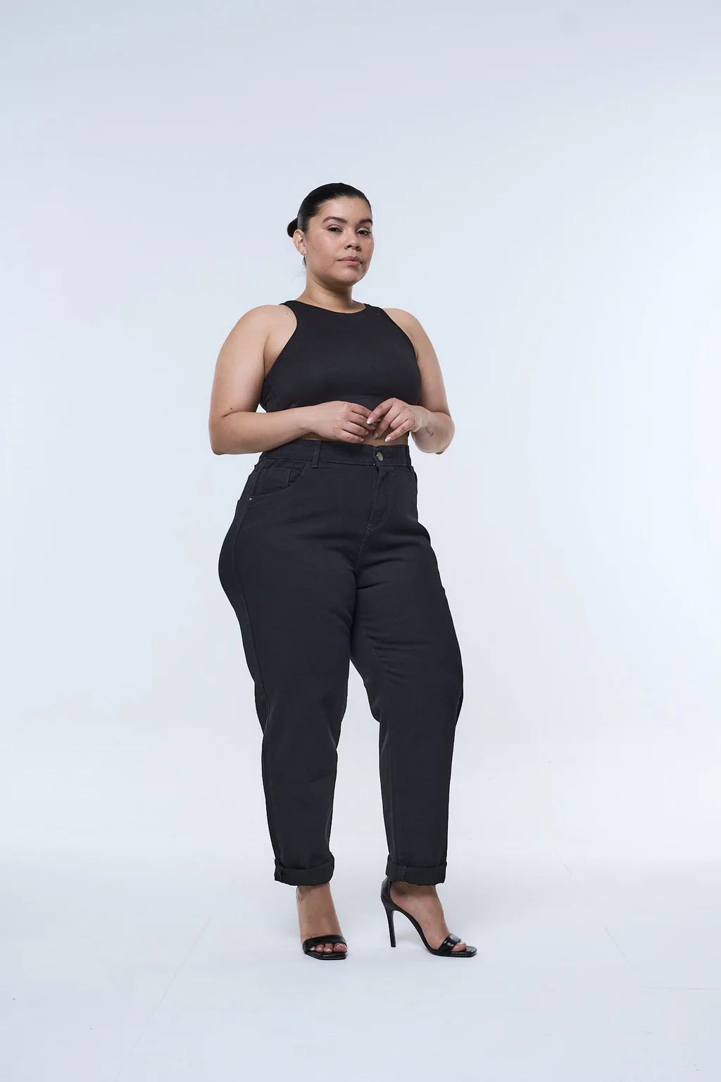 MOM BLACK