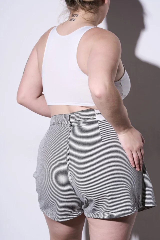 SHORT-POLLERA AMATISTA LÍNEAS 