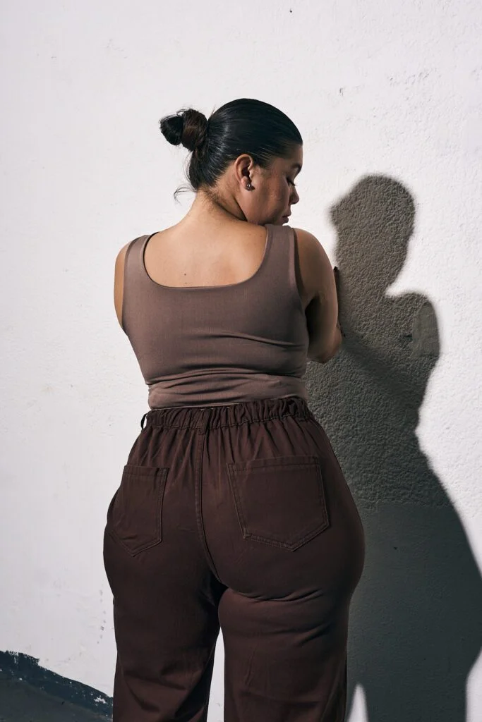 WIDELEG CHOCOLATE CINTURA ELÁSTICA RIGIDO