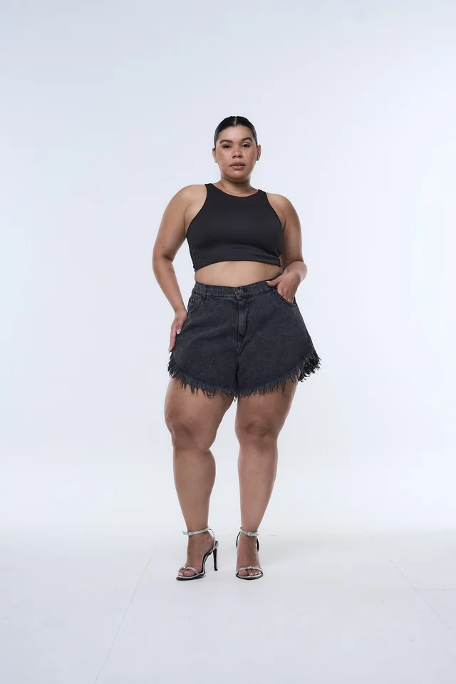 SHORT GRECONA RIGIDO
