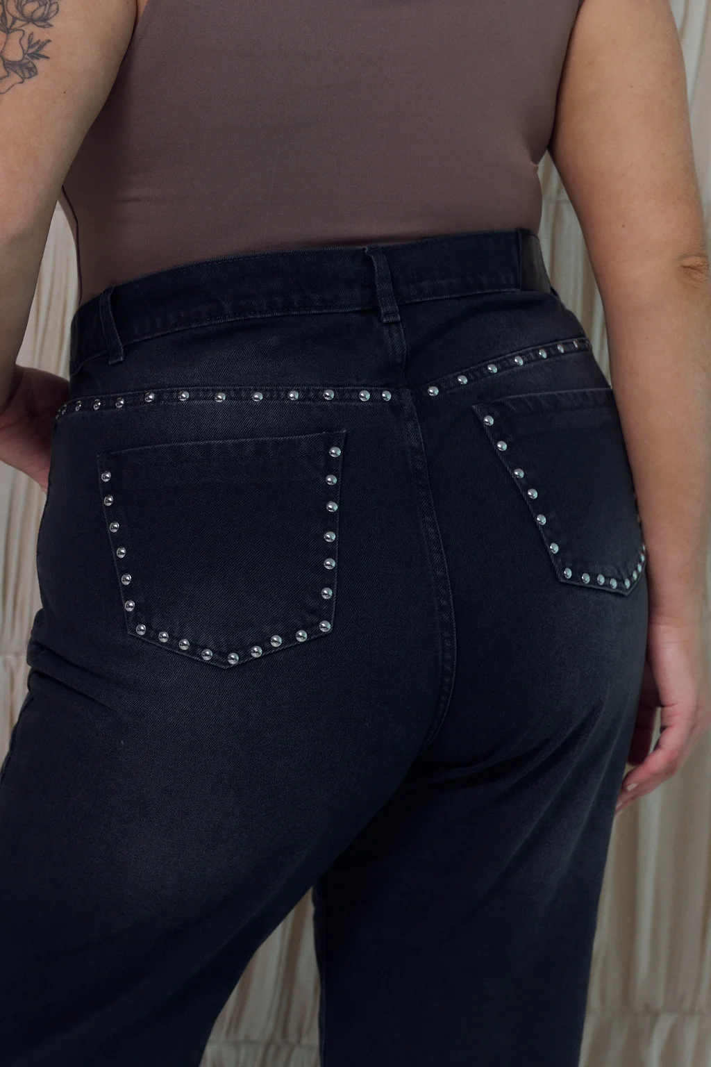 WIDELEG VELORA TACHAS RIGIDO