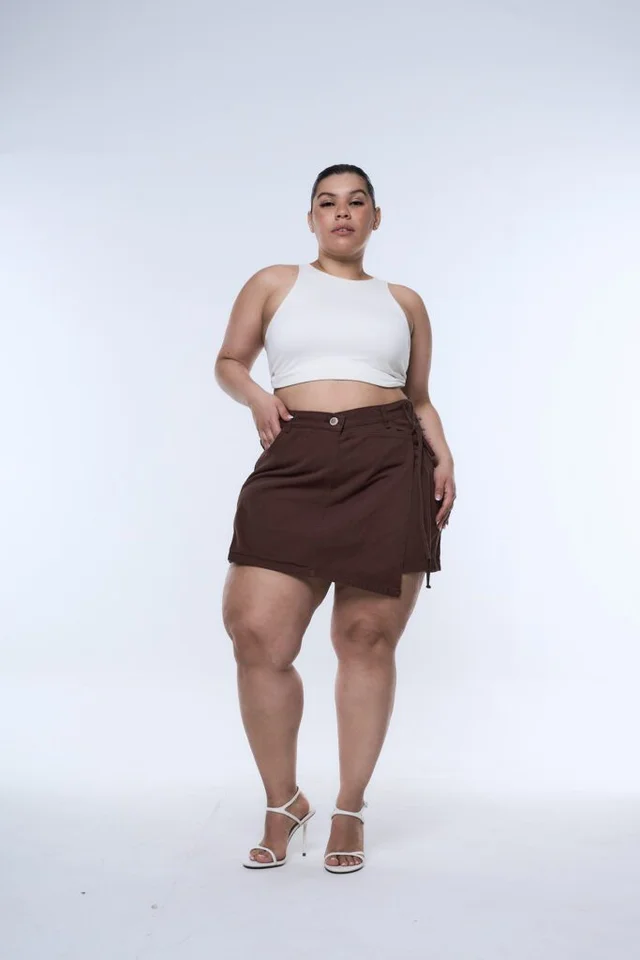 SHORT-POLLERA CHOCOLATE LAZO