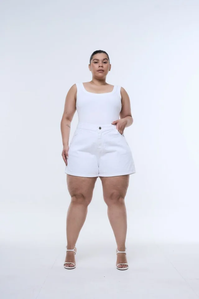SHORT WHITARA