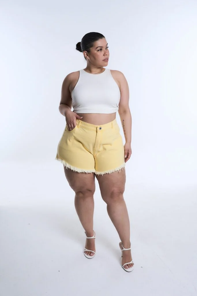 SHORT AMANDIA DESFLECADO