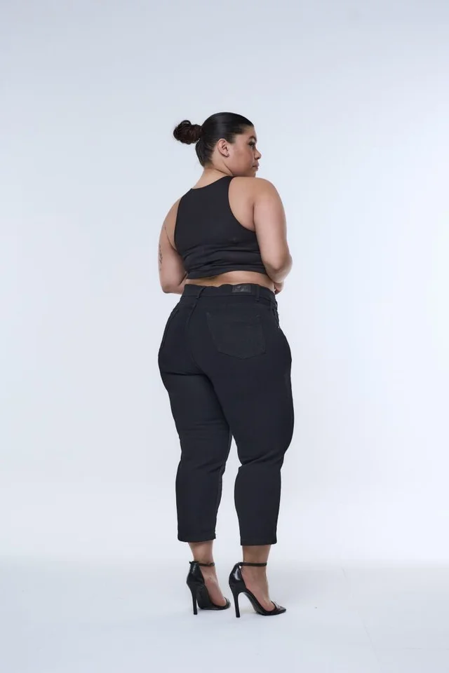 CAPRI BLACK