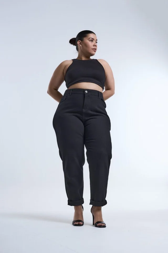 MOM BLACK