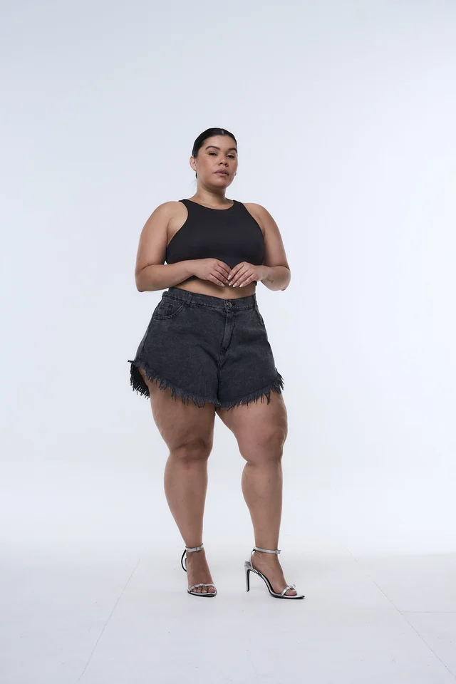 SHORT GRECONA RIGIDO