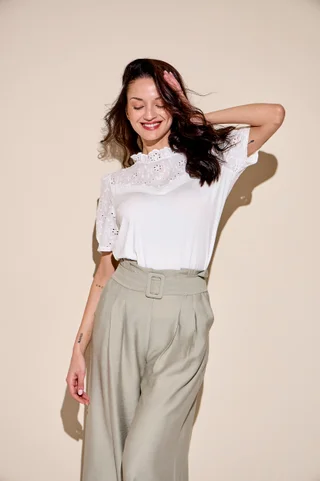 REMERA CLARA - Vista 2