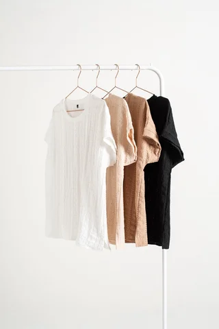 Remera Ellen - Vista 4