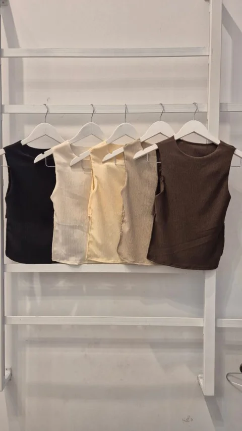 Top Andrea [BAMBULA]