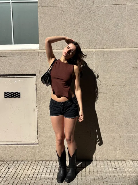 Top Andrea [BAMBULA]