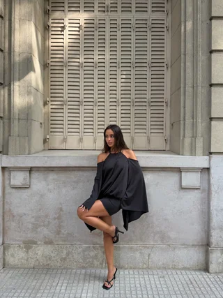 Vestido Aurora [MICROFIBRA] - Vista 3