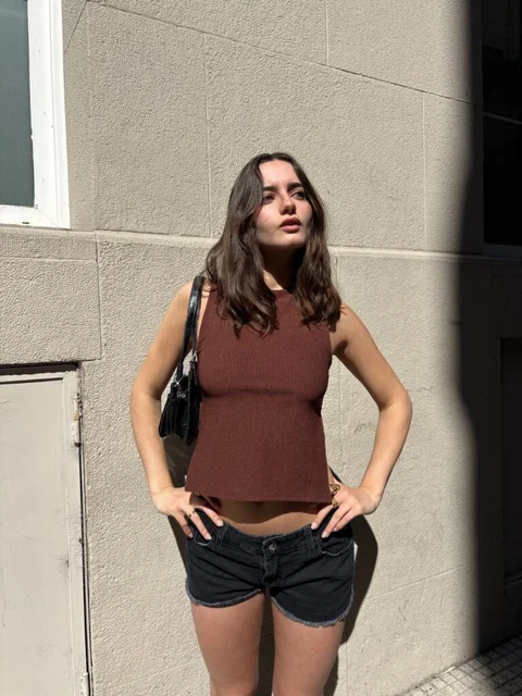 Top Andrea [BAMBULA]