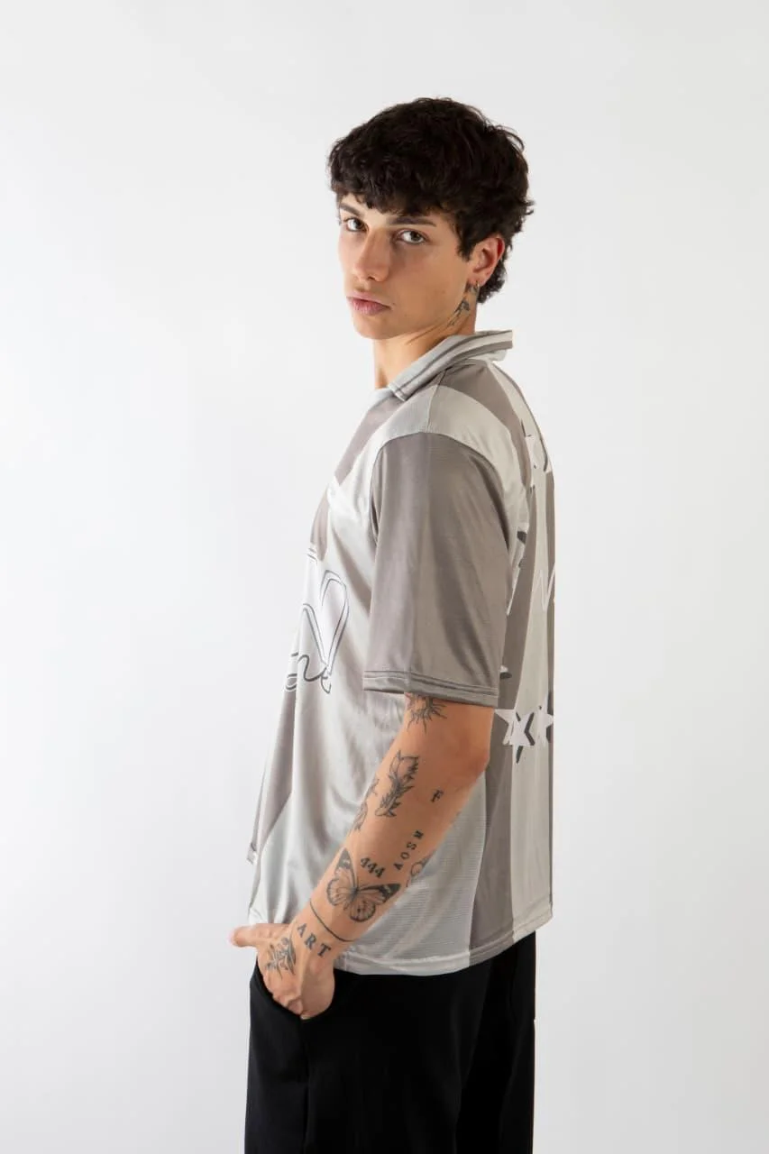 84420 - REMERA TIPO FUTBOL CHAMPAGNE