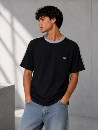 85454 - REMERA CON TIRAS Y LOGO - Vista 4