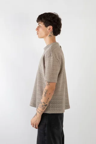 84426 - REMERA OVER TELA TEJIDA - Vista 2