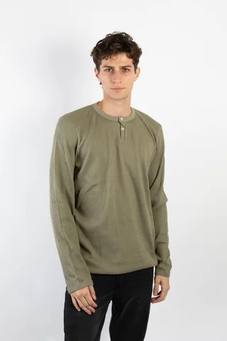 90235 - REMERA PANAL M/LARGA CON BOT - Vista 3