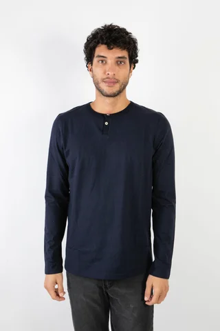 90238 - REMERA CON BOTONES MNG LARGA - Vista 3