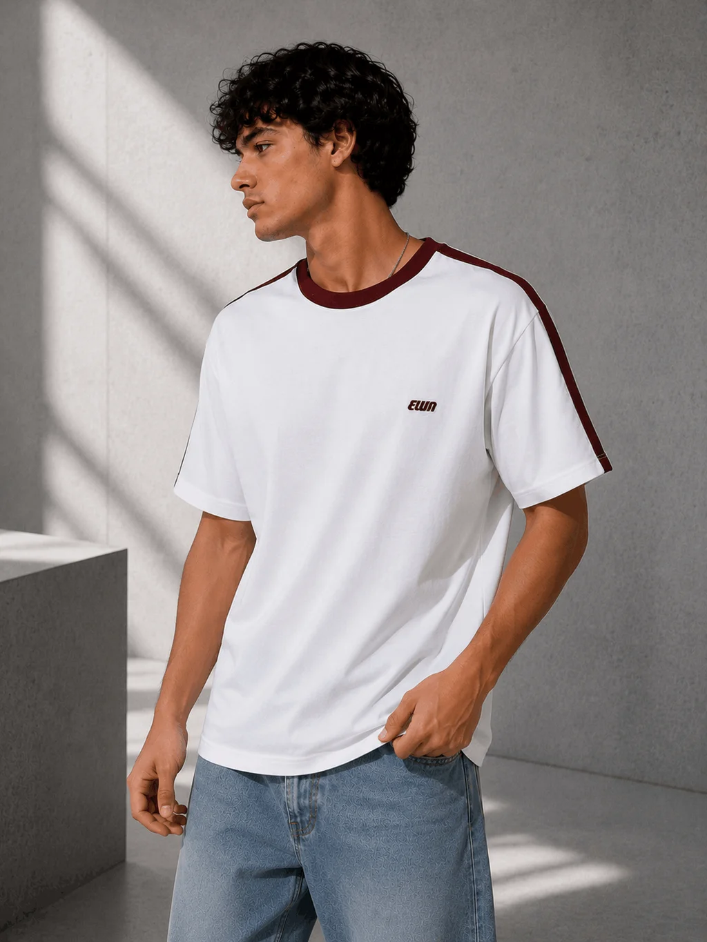 85454 - REMERA CON TIRAS Y LOGO