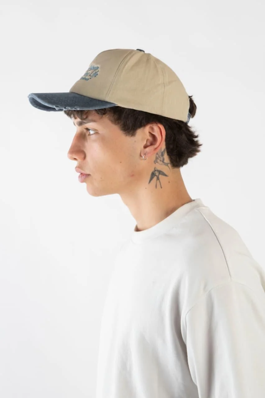 9518 - GORRO VISERA CLUB