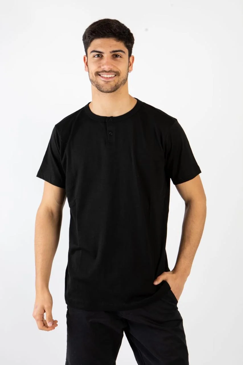 81410 - REMERA C/CARTERA Y BOTONES FLAME