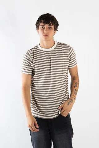 84441 - REMERA BERLIN RAYADA - Vista 3