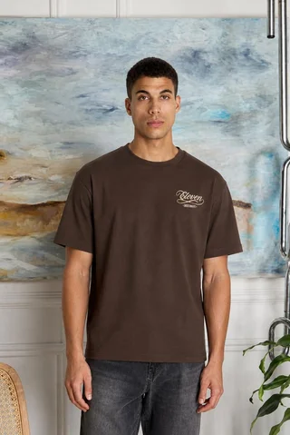 85411 - REMERA BERLIN 24/1 CLOTHING DOBLE ESTAMPA - Vista 1