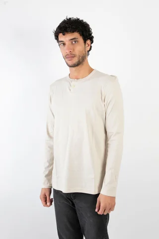 90238 - REMERA CON BOTONES MNG LARGA - Vista 6