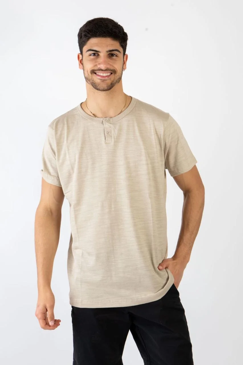 81410 - REMERA C/CARTERA Y BOTONES FLAME
