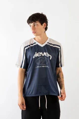 84419 - REMERA TIPO FUTBOL CUELLO V - Vista 1