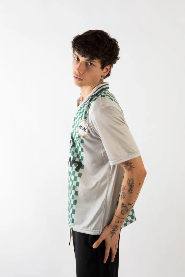 84421 - REMERA TIPO FUTBOL C/CUELLO