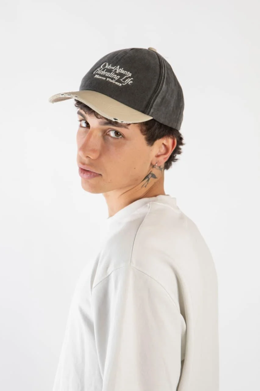 9518 - GORRO VISERA CLUB