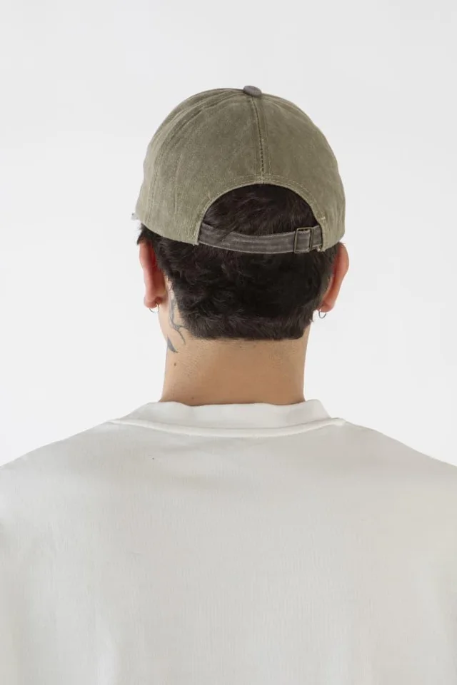9518 - GORRO VISERA CLUB