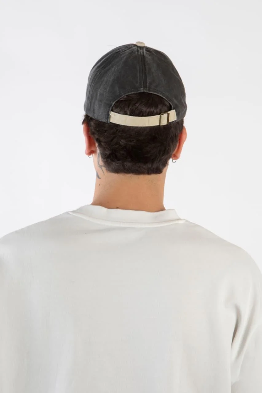 9518 - GORRO VISERA CLUB