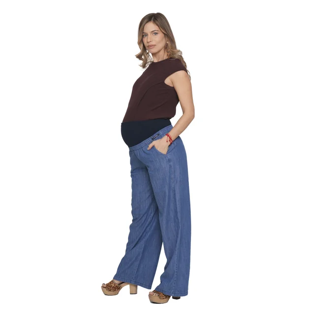 REMERA MICROMORLEY ELASTIZADO CON RECORTES LATERALES Y SISTEMA DE AMAMANTAR