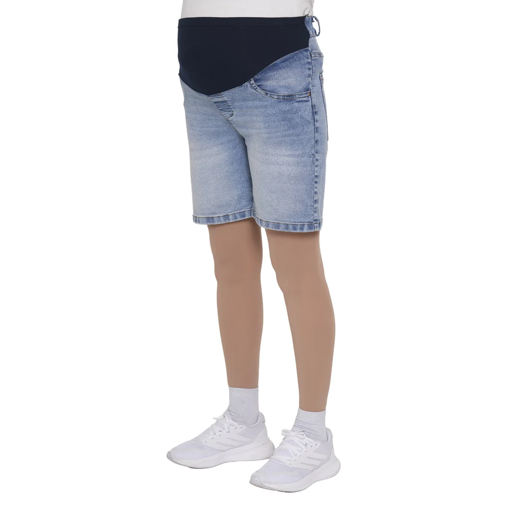 BERMUDA DE JEAN ELASTIZADO COLOR CELESTE TIRO ALTO EN COLA CON MEDIA FAJA DE ALGODON ELASTIZADA EN PANZA
