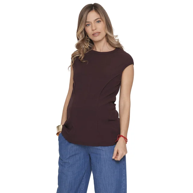 REMERA MICROMORLEY ELASTIZADO CON RECORTES LATERALES Y SISTEMA DE AMAMANTAR