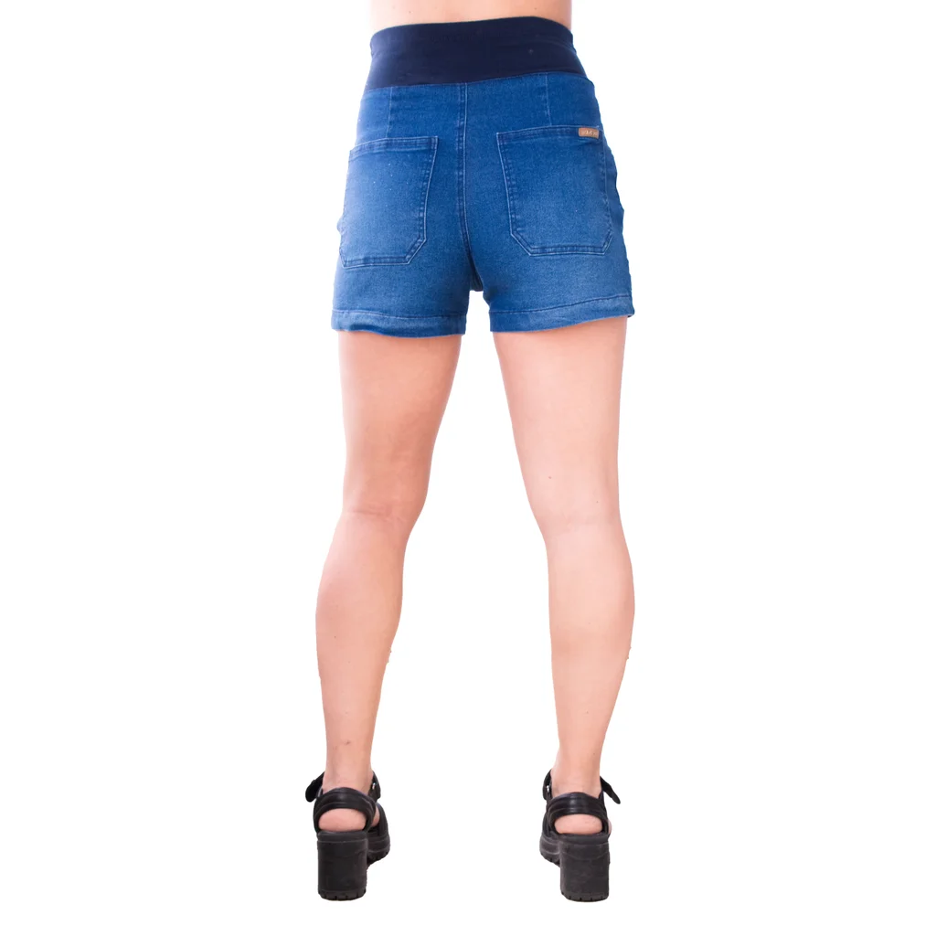 SHORT JEAN PIERNA WIDE CON FAJA ELASTIZADA DE ALGODON EN LA CINTURA, ESPALDA CON PINZAS