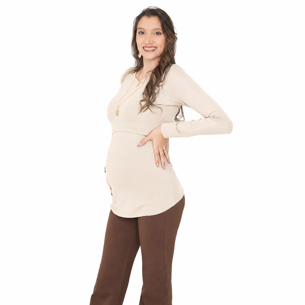 REMERA SUPER ELASTIZADA CON DETALLE EN CUELLO Y APERTURA DELANTERA PARA AMAMANTAR