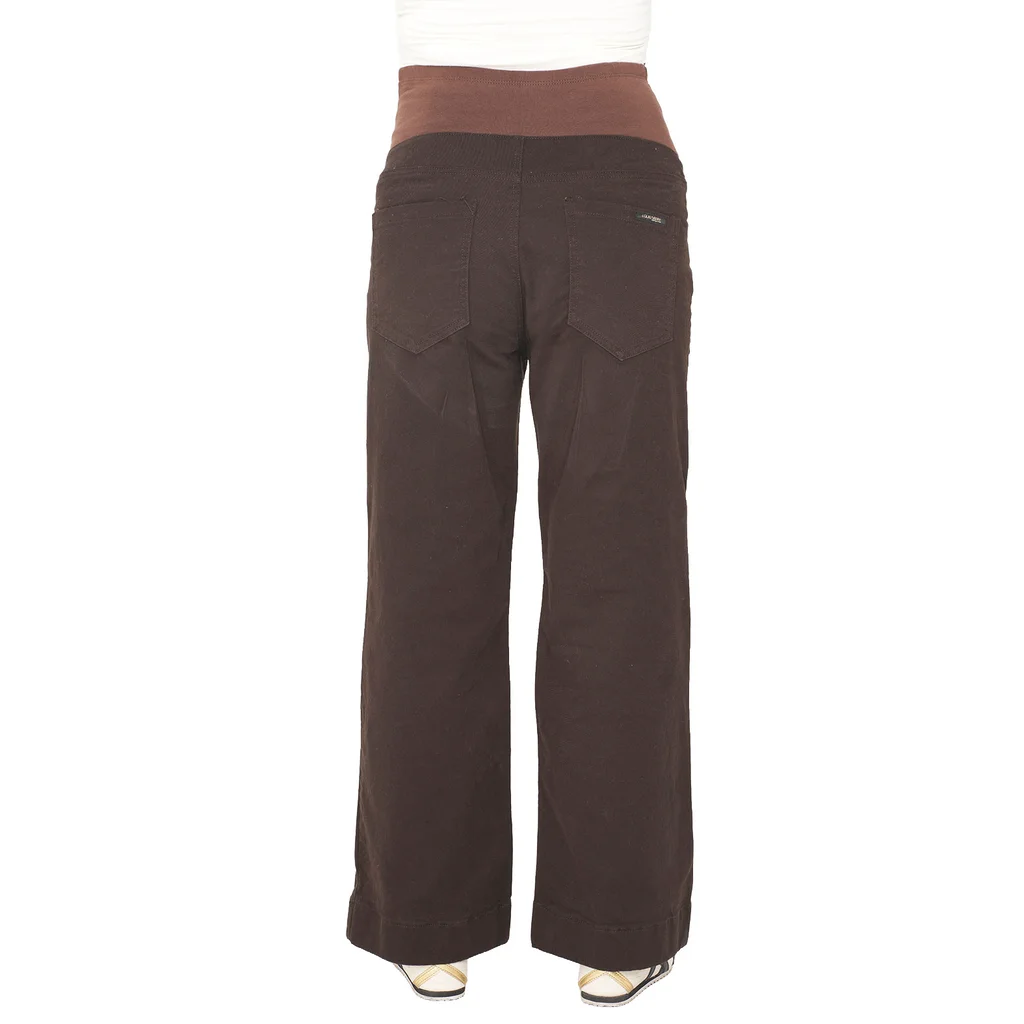 PANTALON RECTO DE GABARDINA ELASTIZADA CON BOTAMANGA ANCHO Y FAJA DE LAGODON ELASTIZADA EN PANZA